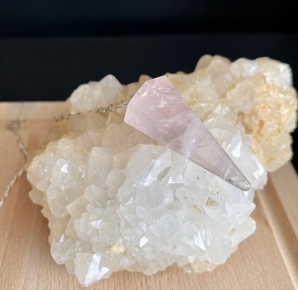 Pendule cône quartz rose