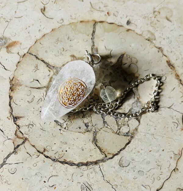 pendule goutte cristal fleur de vie