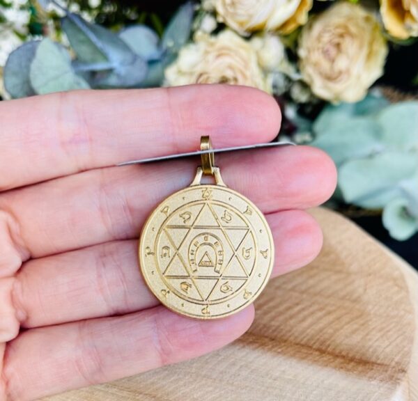 pendentif chance doré