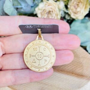 pendentif désenvoutement doré